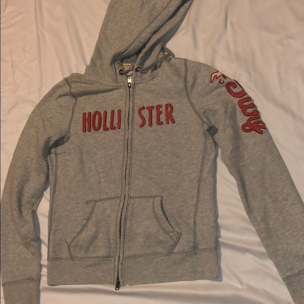 Hollister sweater